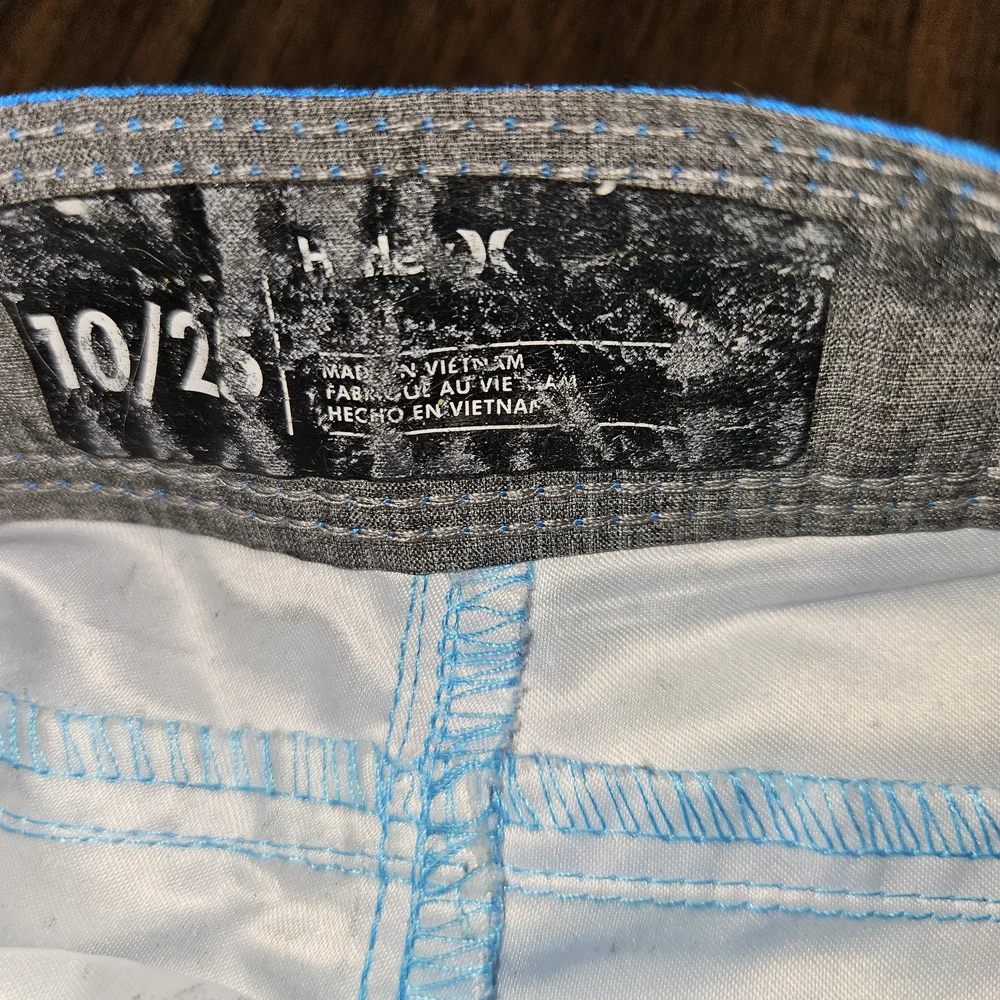 Hurley Aqua and Navy Tie-Dye Board Shorts Sz 10